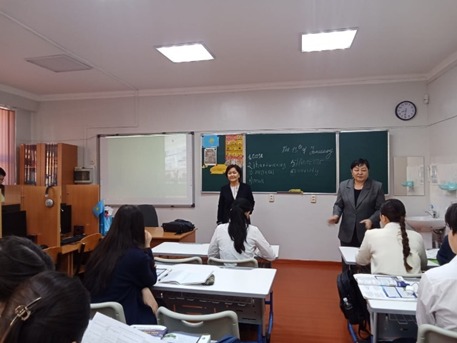 Қазақ ұлттық аграрлық зерттеу университетінің өкілдері келіп, оқушыларға кәсіби бағдар беру мақсатында таныстырылым өткізді